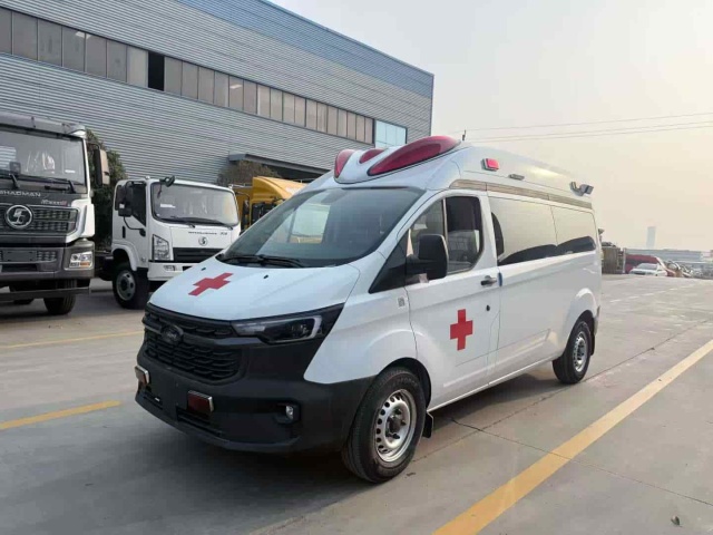 Ford V362 China VI diesel ambulance