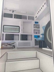 SHACMAN L3000 Customized Mobile Ambulance