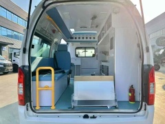 Foton G9 right-hand drive monitoring ambulance
