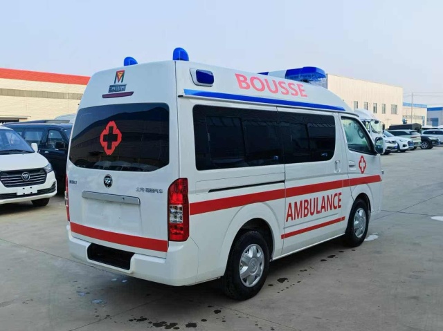 Foton minivan ambulance