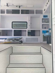 SHACMAN L3000 Customized Mobile Ambulance