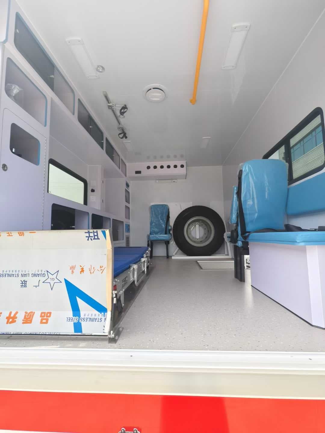 SHACMAN mobile ambulance