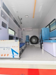 SHACMAN mobile ambulance