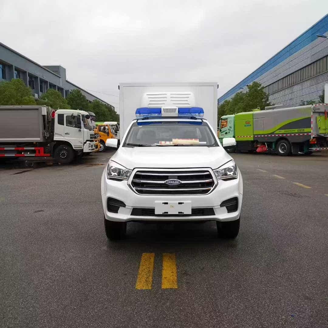 Isuzu pickup truck mobile ambulance