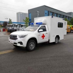 Isuzu pickup truck mobile ambulance