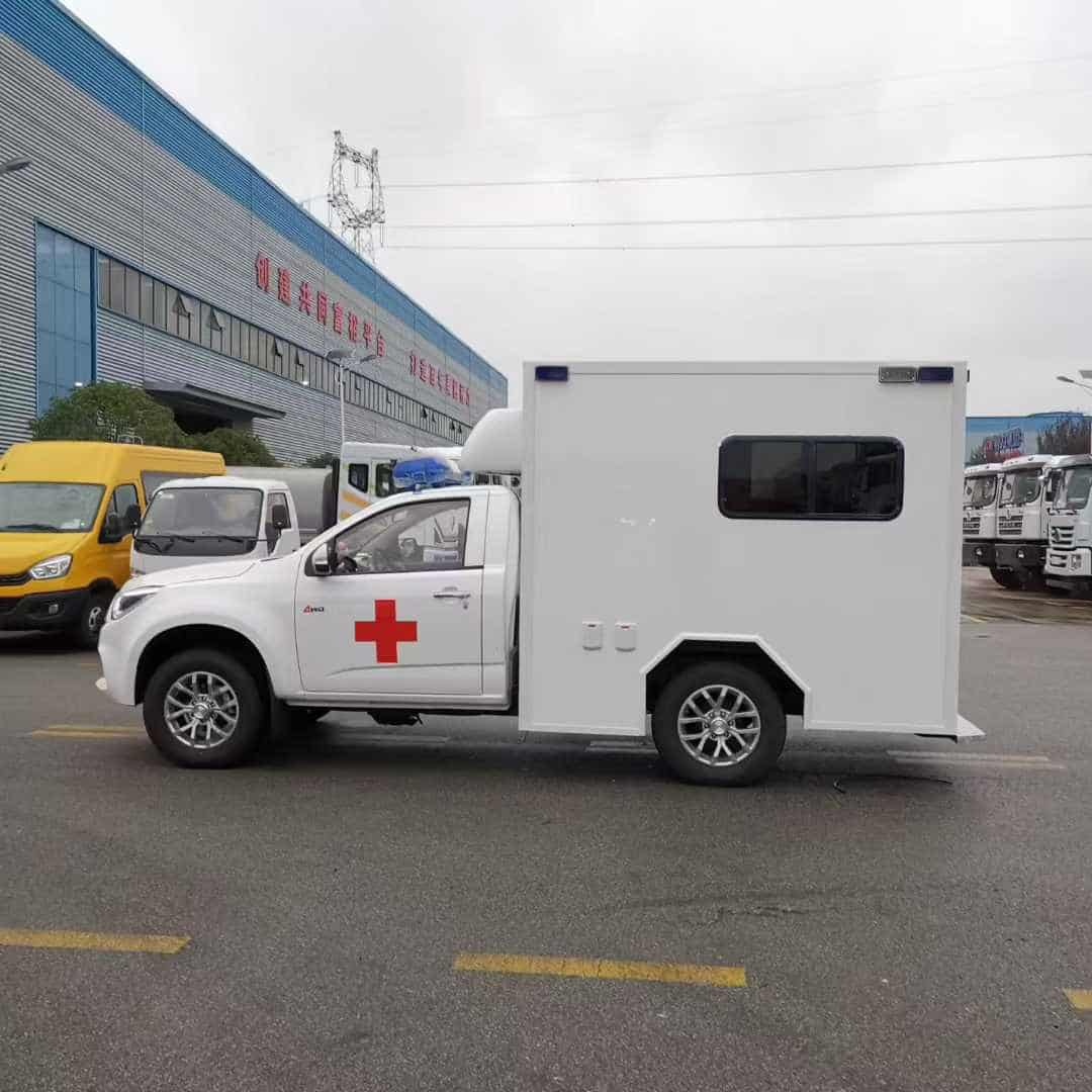 Isuzu pickup truck mobile ambulance
