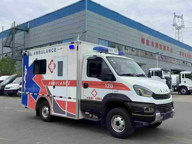Iveco AUBA Thunder 4WD Manual Transmission Ambulance
