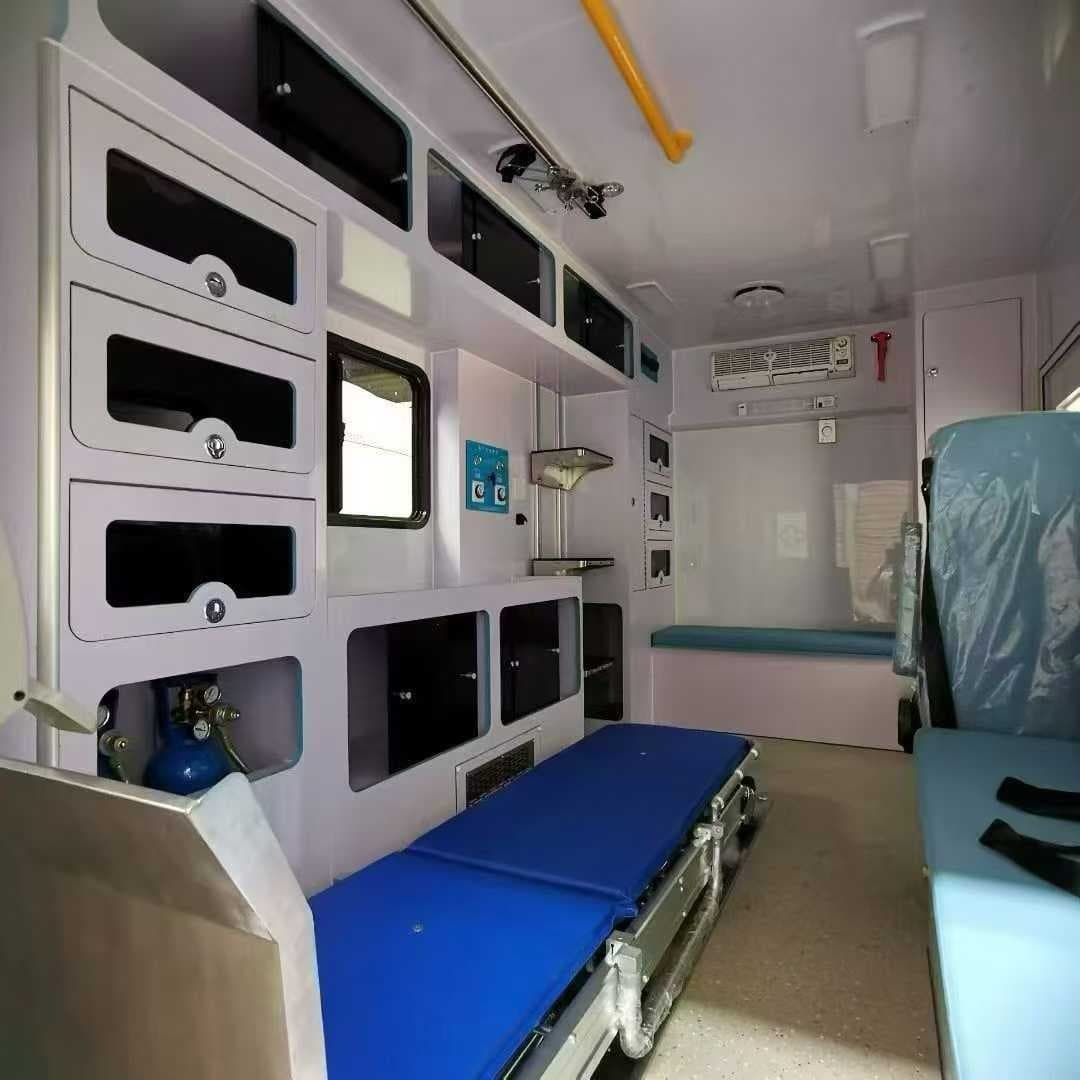 Iveco AUBA Thunder 4WD Manual Transmission Ambulance
