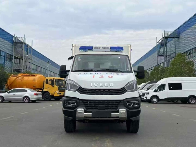 Iveco AUBA Thunder 4WD Manual Transmission Ambulance