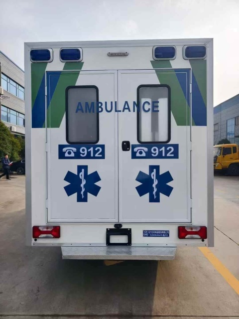 Iveco Daily 4WD Mobile Ambulance