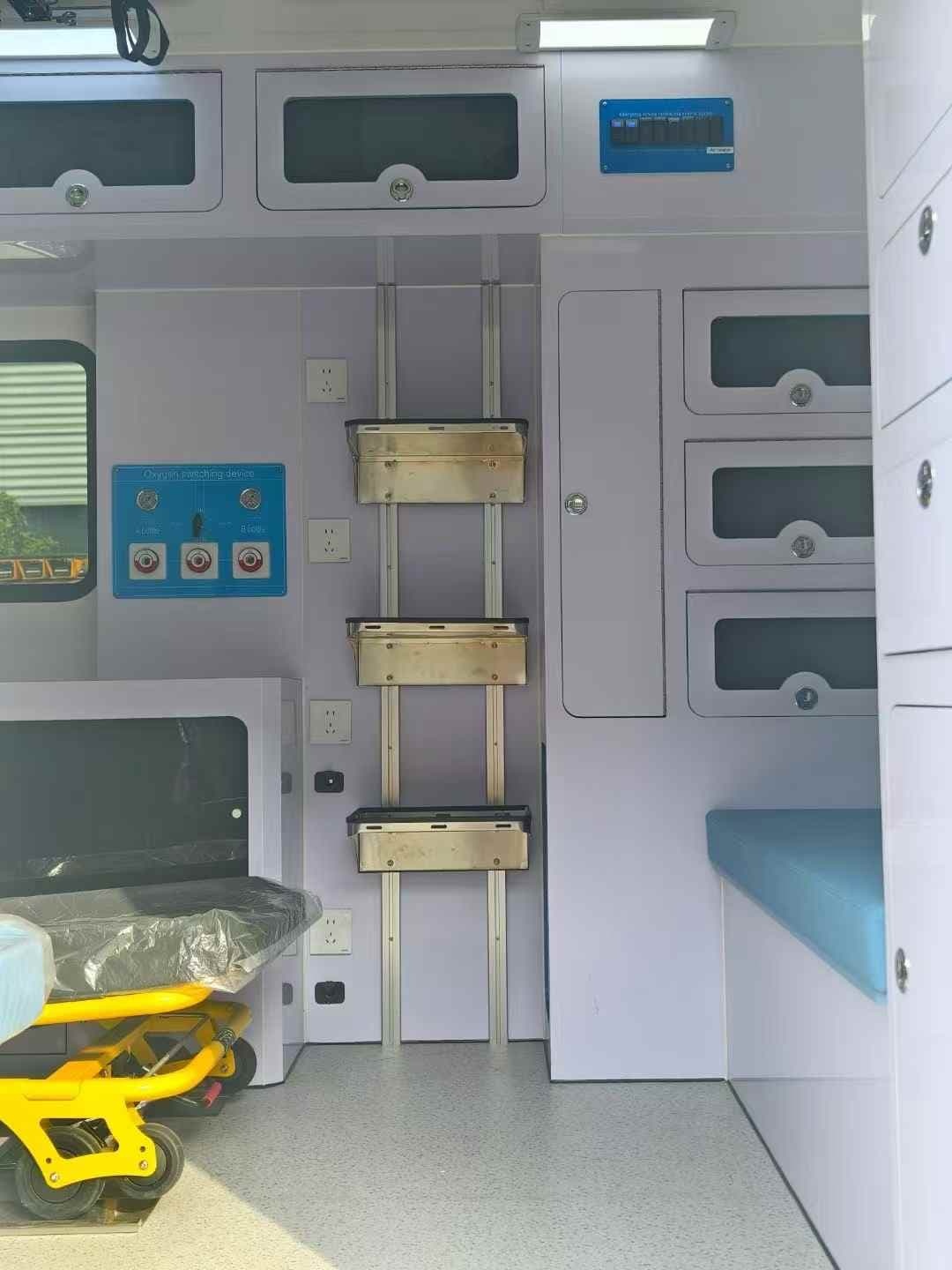 Iveco Daily 4WD Mobile Ambulance
