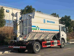 SHACMAN L3000 Gold Label 4×2 Bulk Feed Transport Truck