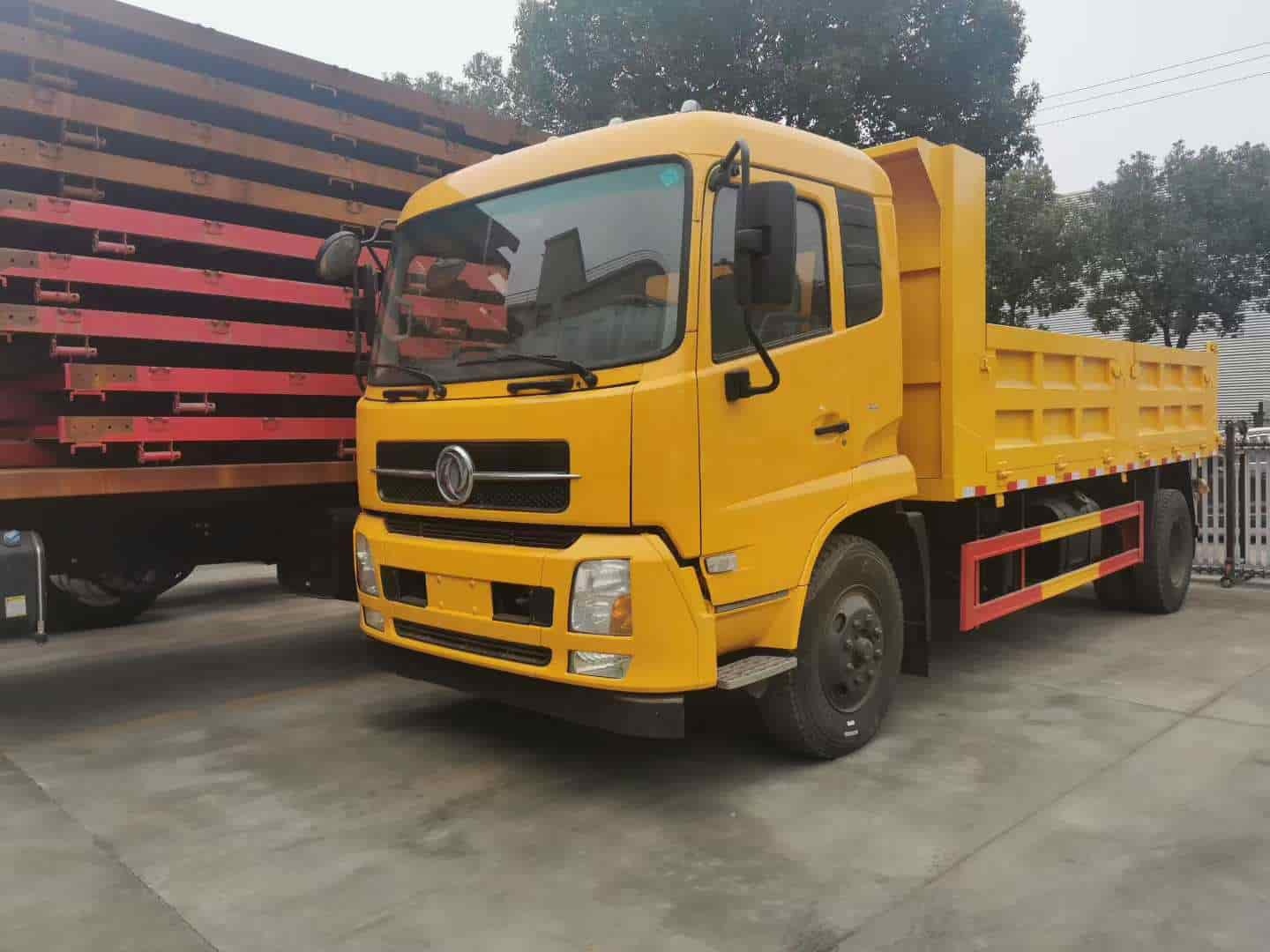 Dongfeng D9 Overseas Version Dump Truck