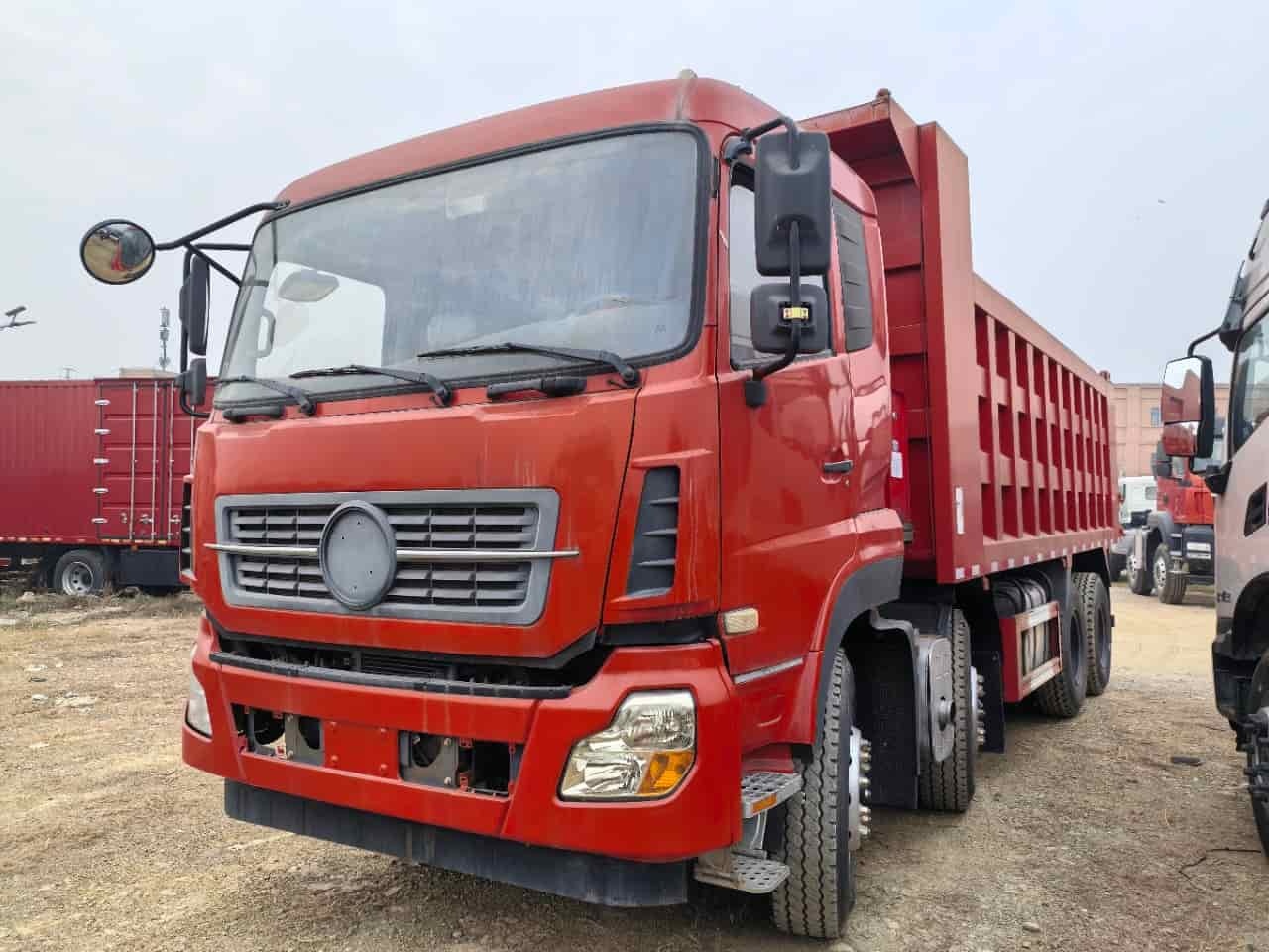 Dongfeng Tianlong 8x4 dump truck