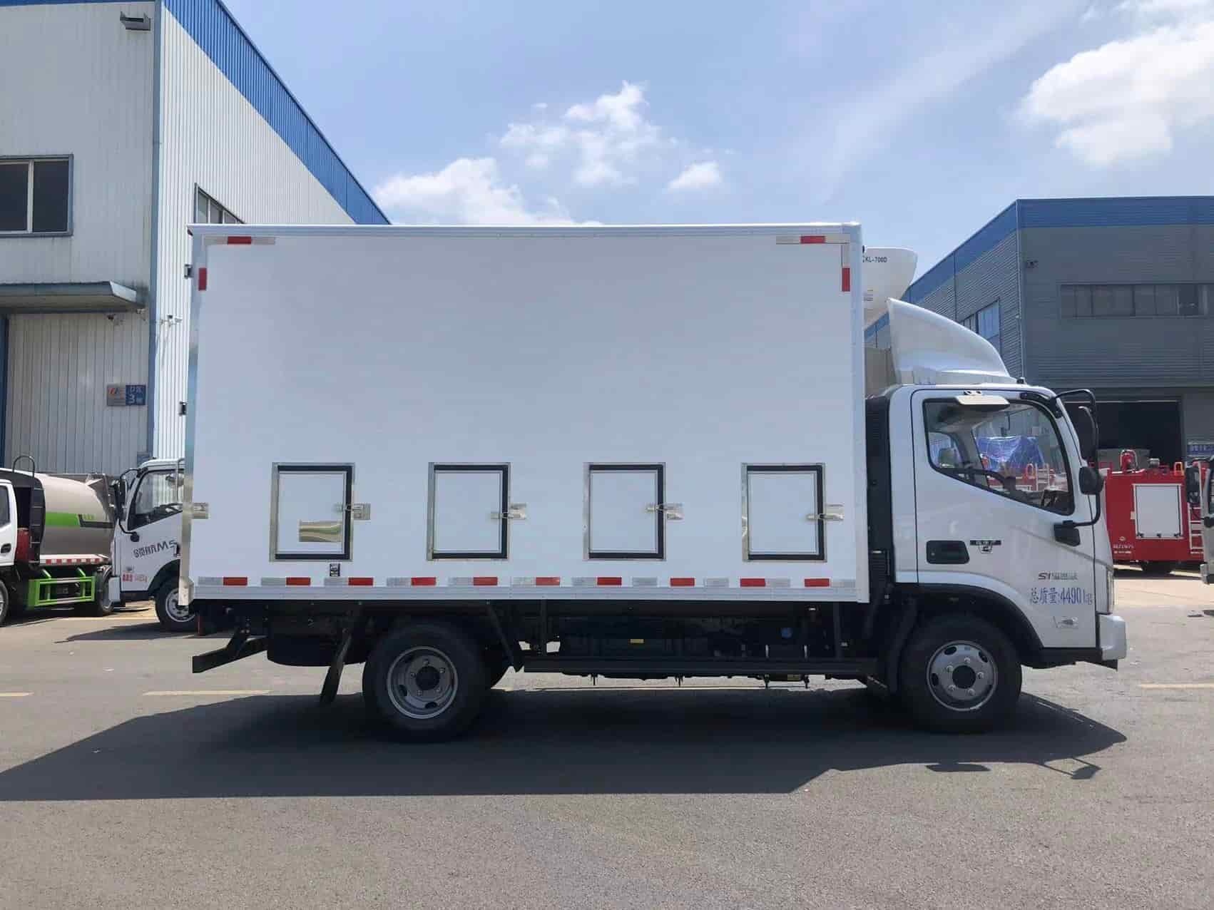 Foton Aumark Chick Transport Vehicle (Chicks)