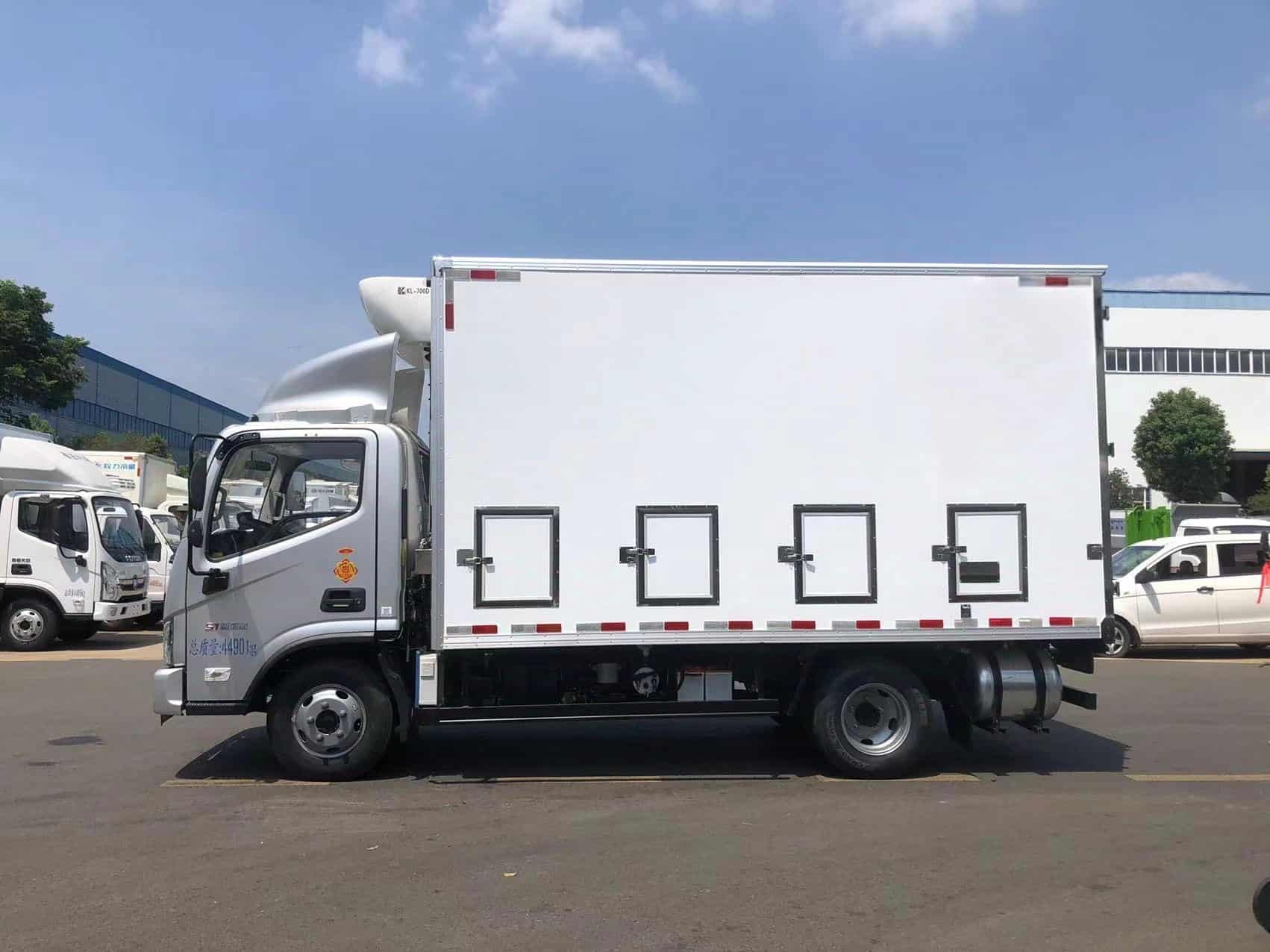 Foton Aumark Chick Transport Vehicle (Chicks)