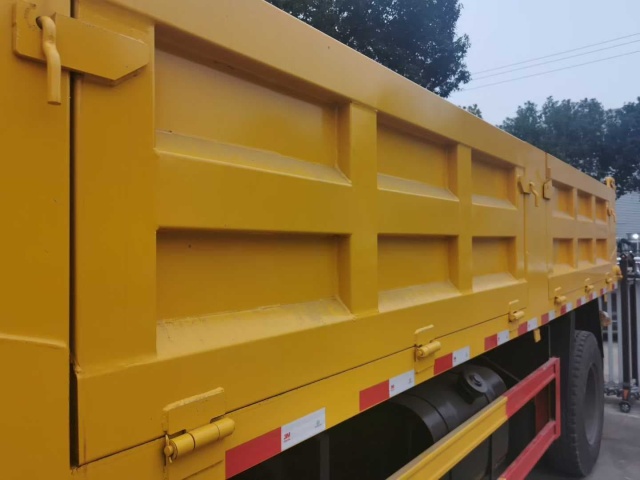 Dongfeng D9 Overseas Version Dump Truck