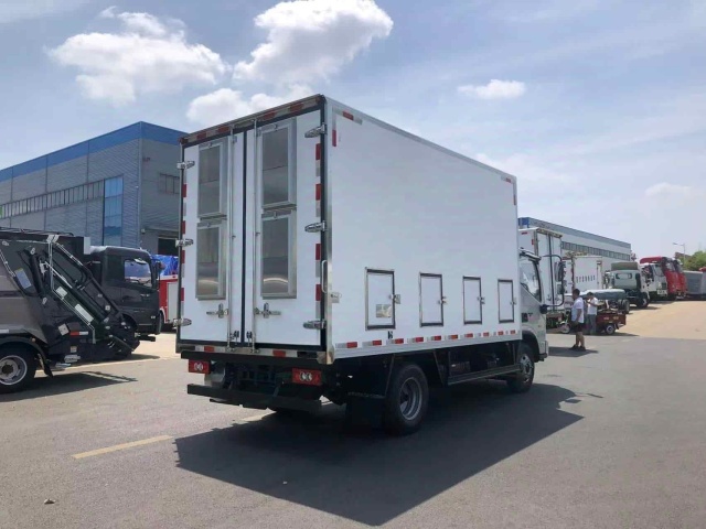 Foton Aumark Chick Transport Vehicle (Chicks)