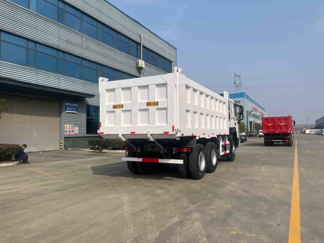 5.6m Chengli National III Dump Truck