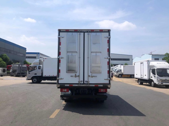 Foton Aumark Chick Transport Vehicle (Chicks)
