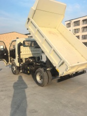 Foton Xiangling TM5 Dump Truck