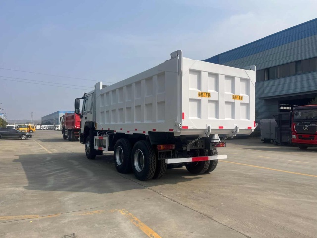 5.6m Chengli National III Dump Truck