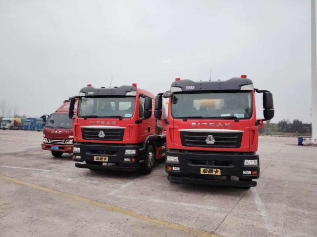 Sinotruk Shandeka 10 cubic meter intelligent asphalt distributor truck