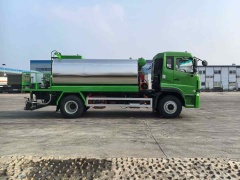 Chengli 12 cubic meter intelligent asphalt distributor
