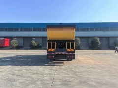 Sinotruk 4×2 Synchronous Chip Seal Truck