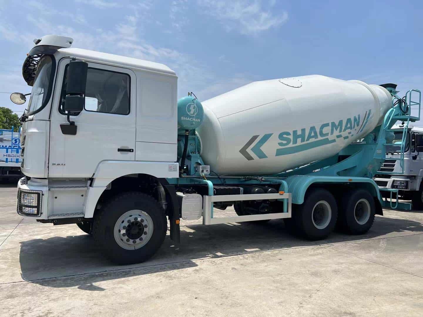 SHACMAN F3000 6×4 Euro II emission standard concrete mixer truck