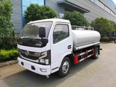 Dongfeng Dolica 5 cubic meter stainless steel sprinkler truck