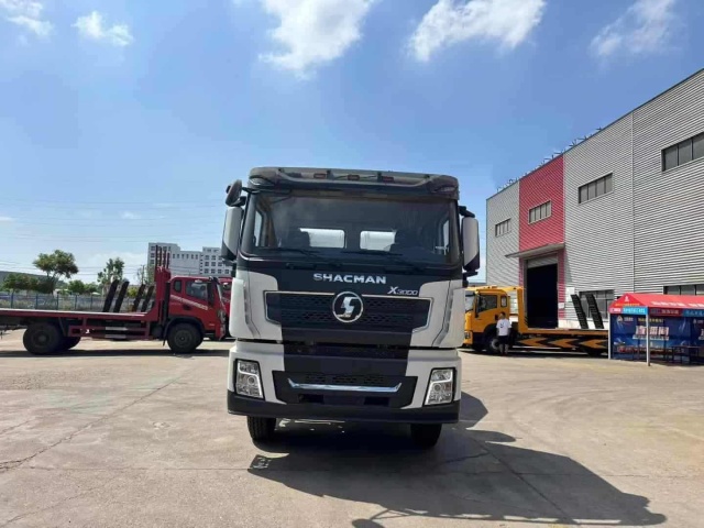 SHACMAN X3000 6×4 Cement Mixer Truck