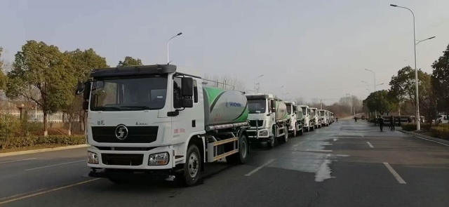 SHACMAN 15 cubic meter water sprinkler truck