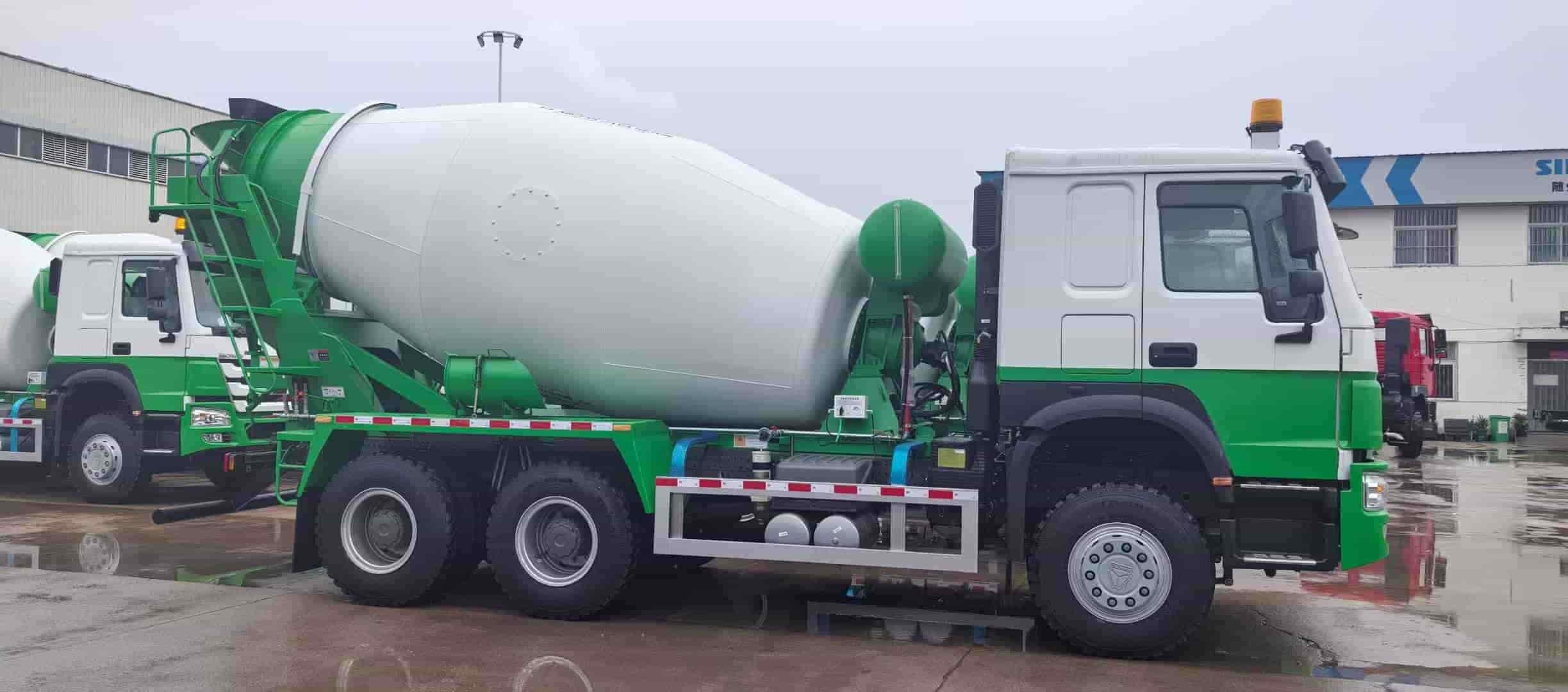 Sinotruk 6×4 mixer truck
