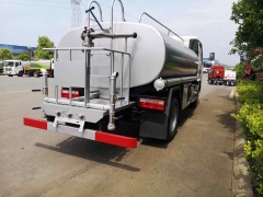Dongfeng Dolica 5 cubic meter stainless steel sprinkler truck
