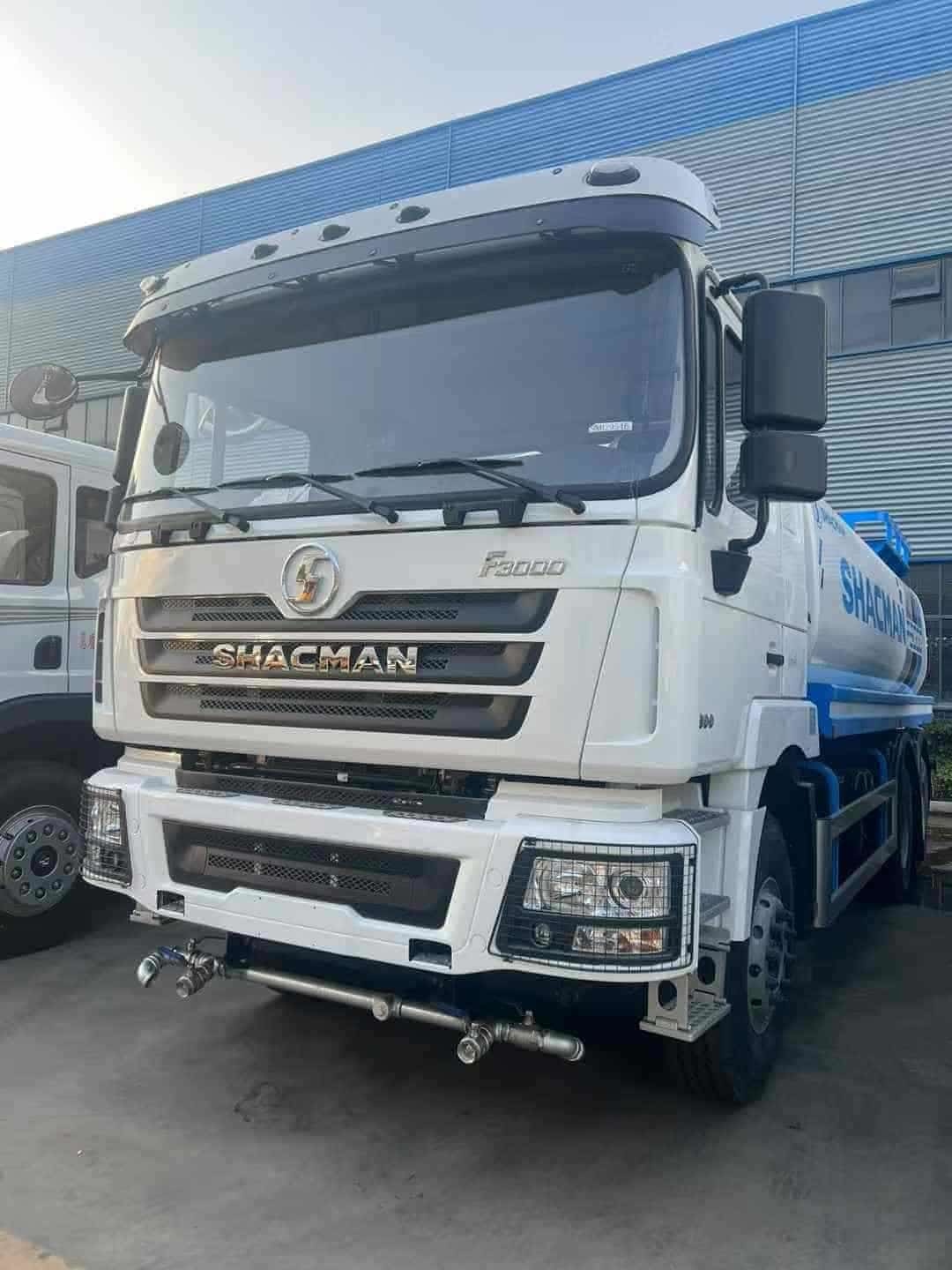 SHACMAN F3000 6×4 water sprinkler truck