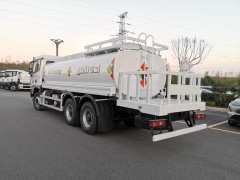 SHACMAN X3000 6×4 water sprinkler truck