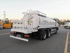 SHACMAN X3000 6×4 water sprinkler truck