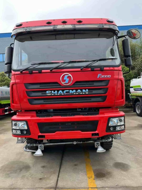 SHACMAN F3000 6×4 water sprinkler truck