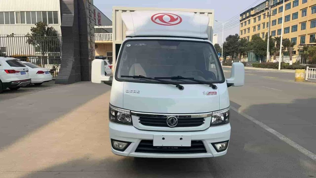 Dongfeng Tuyi New Energy 66.8 kWh Pure Electric Van