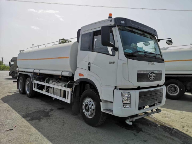Jiefang 6×4 Sprinkler Truck