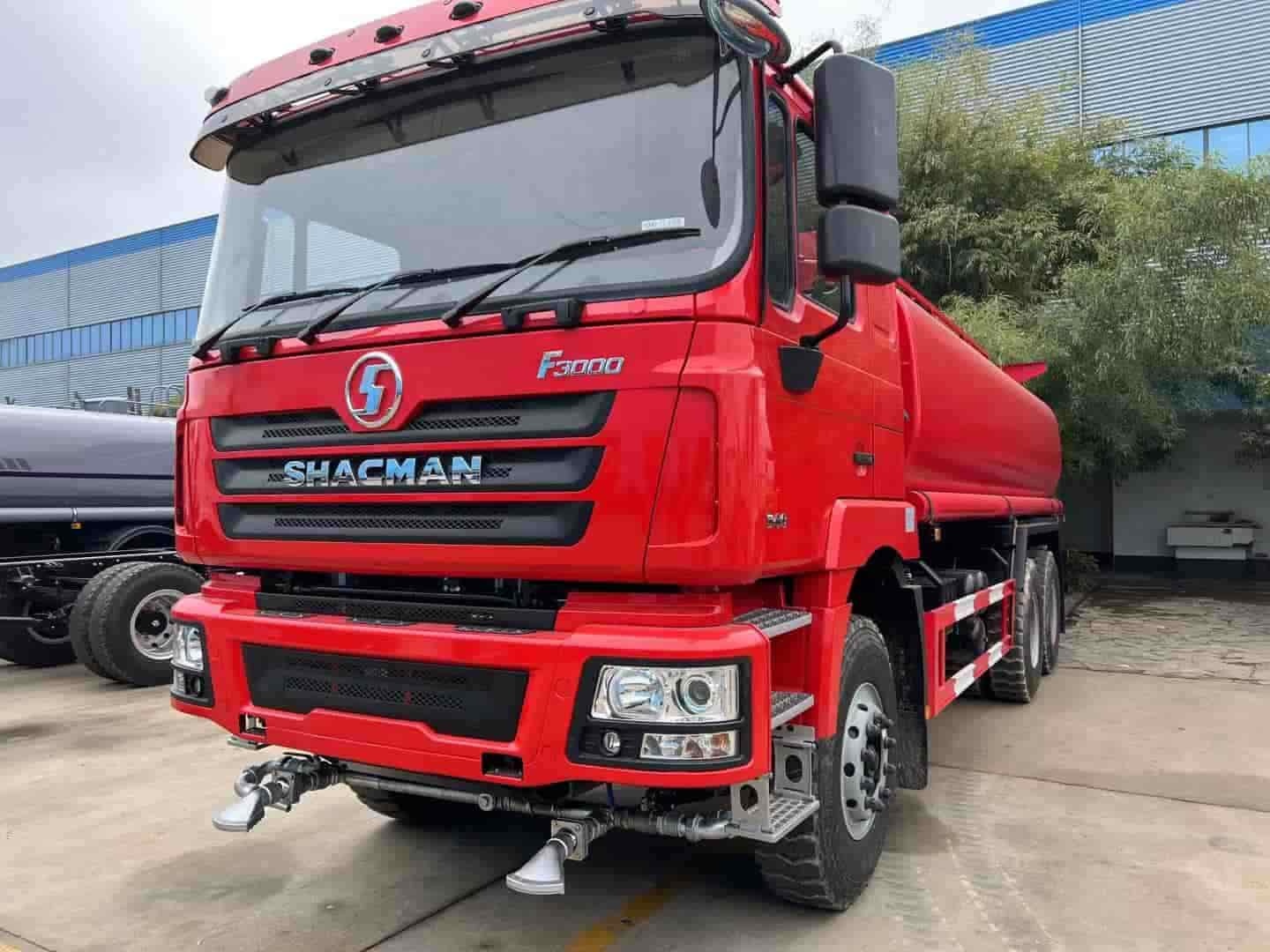 SHACMAN F3000 6×4 water sprinkler truck