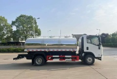 Isuzu 304 mirror-finish food-grade stainless steel 6-ton water truck
