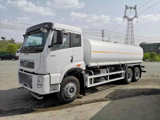 Jiefang 6×4 Sprinkler Truck