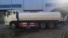 Sinotruk 6×4 20 cubic meter water sprinkler truck