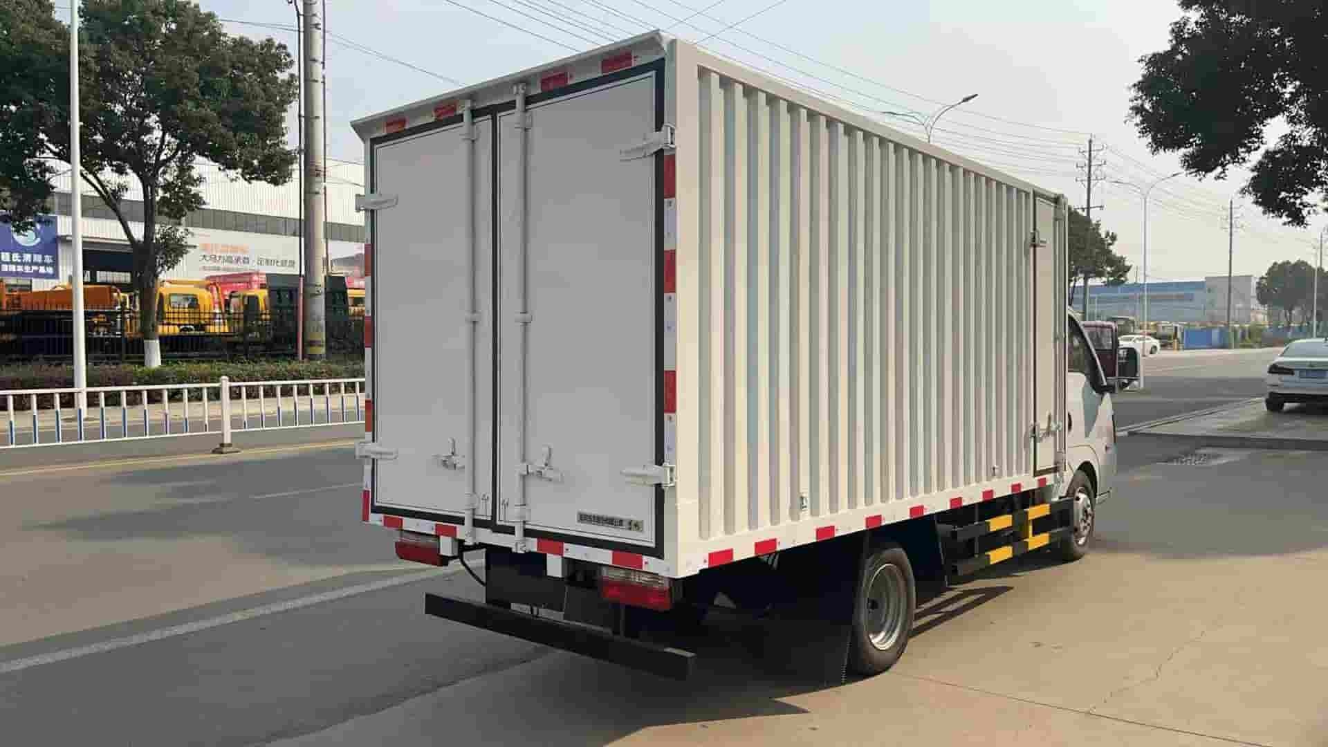 Dongfeng Tuyi New Energy 66.8 kWh Pure Electric Van