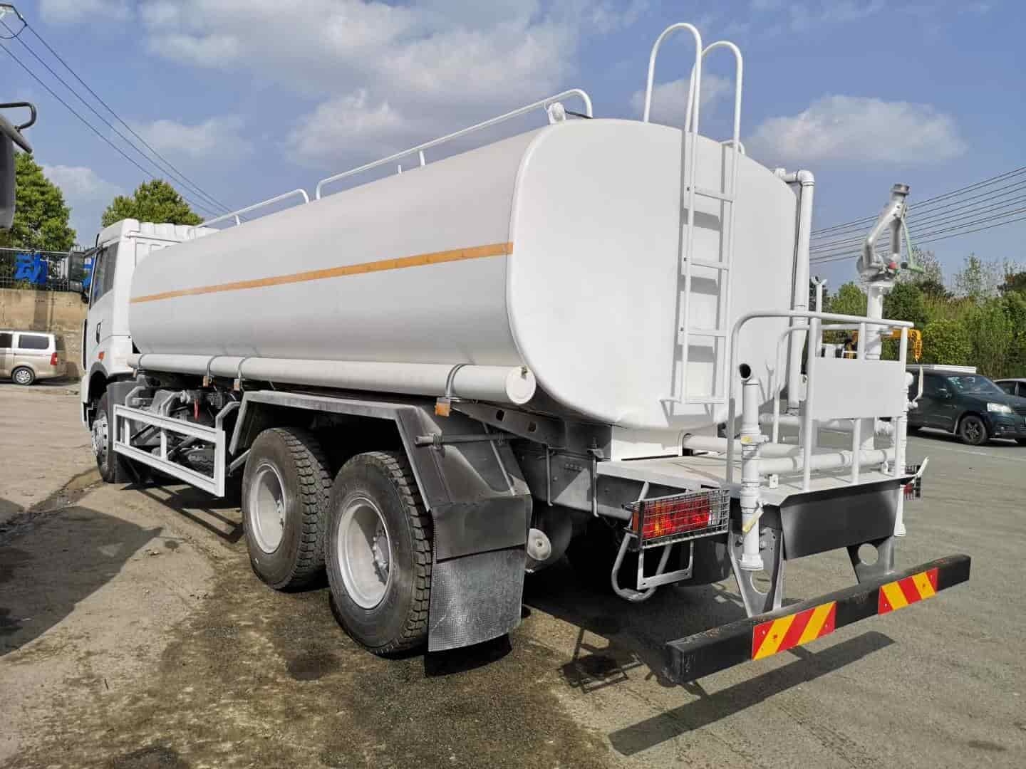 Jiefang 6×4 Sprinkler Truck