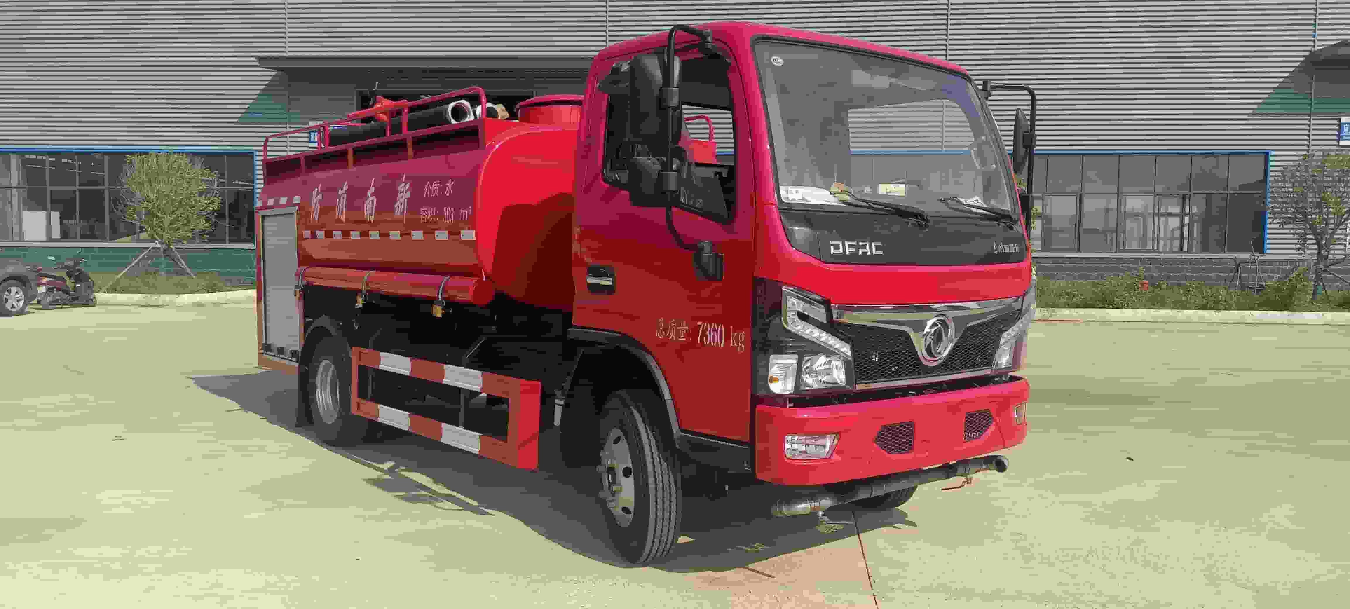 Dongfeng Dolica 5-ton fire sprinkler truck
