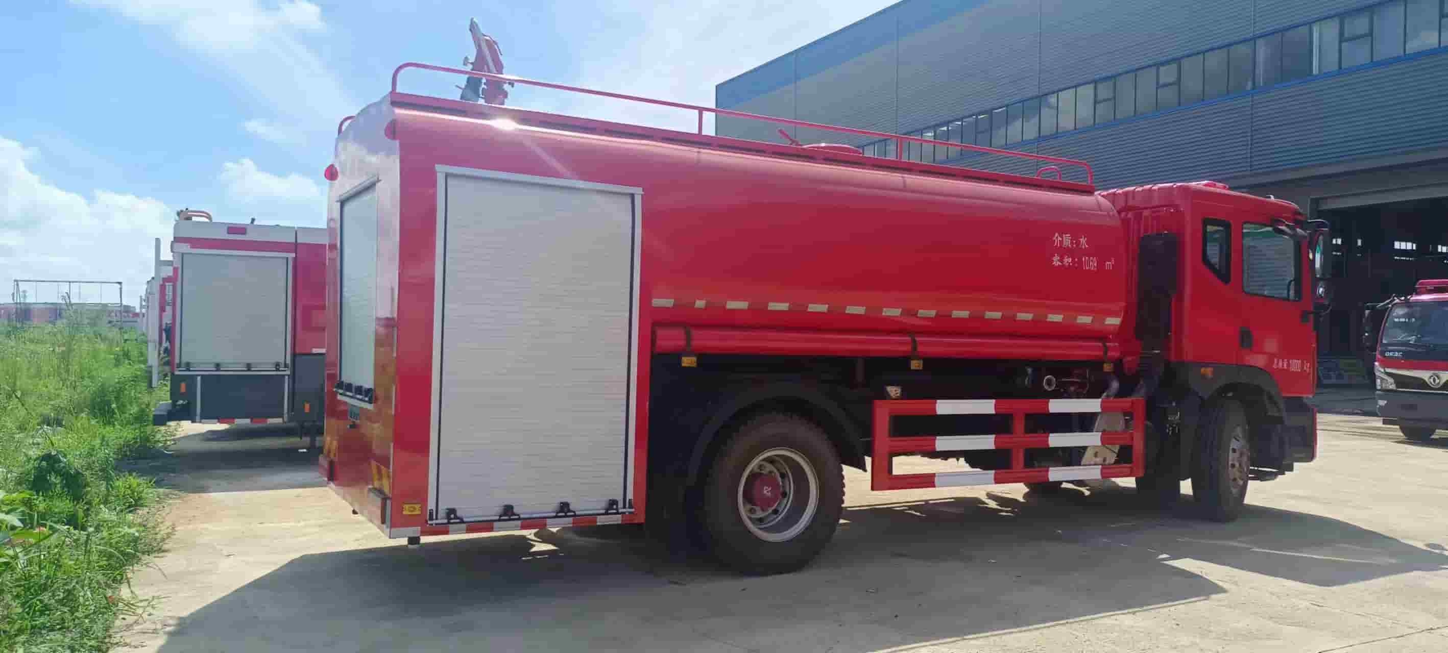 Dongfeng Dolica 12-ton fire sprinkler truck