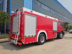 Dongfeng Dolica D9 fire truck